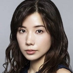 Riisa Naka