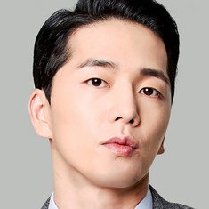 Lee Hyun-jin