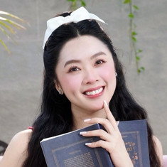 KHÁNH TIÊN LEONA
